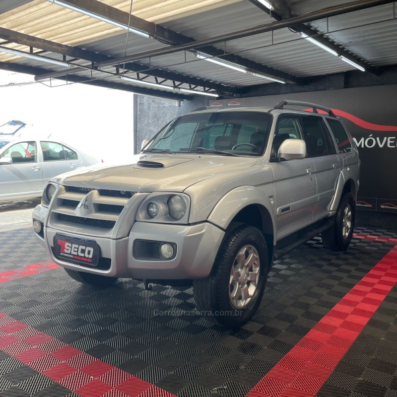 PAJERO SPORT 3.5 HPE 4X4 V6 24V GASOLINA 4P AUTOMÁTICO