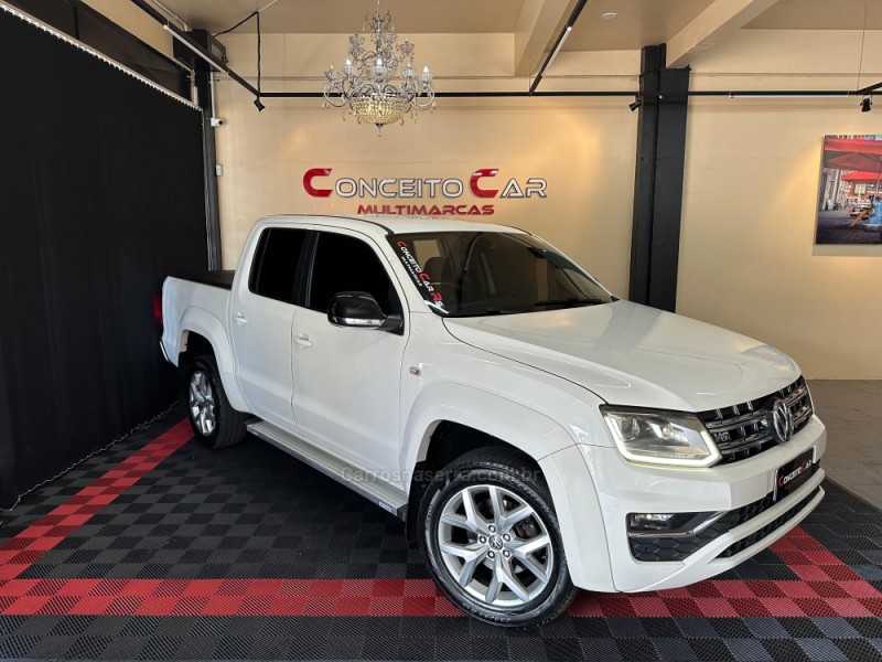 AMAROK 3.0 V6 TDI HIGHLINE CD DIESEL 4MOTION AUTOMÁTICO - 2018 - NOVO HAMBURGO