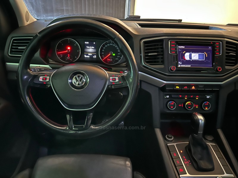 AMAROK 3.0 V6 TDI HIGHLINE CD DIESEL 4MOTION AUTOMÁTICO - 2018 - NOVO HAMBURGO