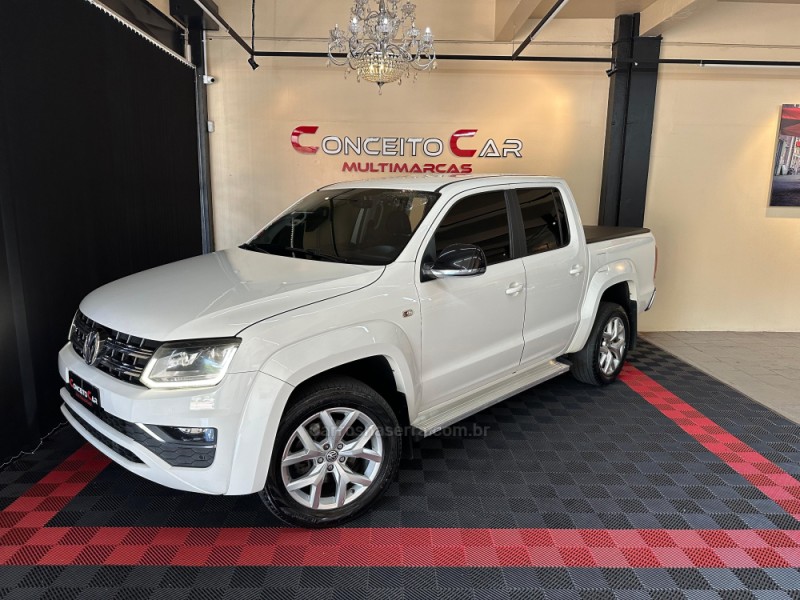 AMAROK 3.0 V6 TDI HIGHLINE CD DIESEL 4MOTION AUTOMÁTICO - 2018 - NOVO HAMBURGO