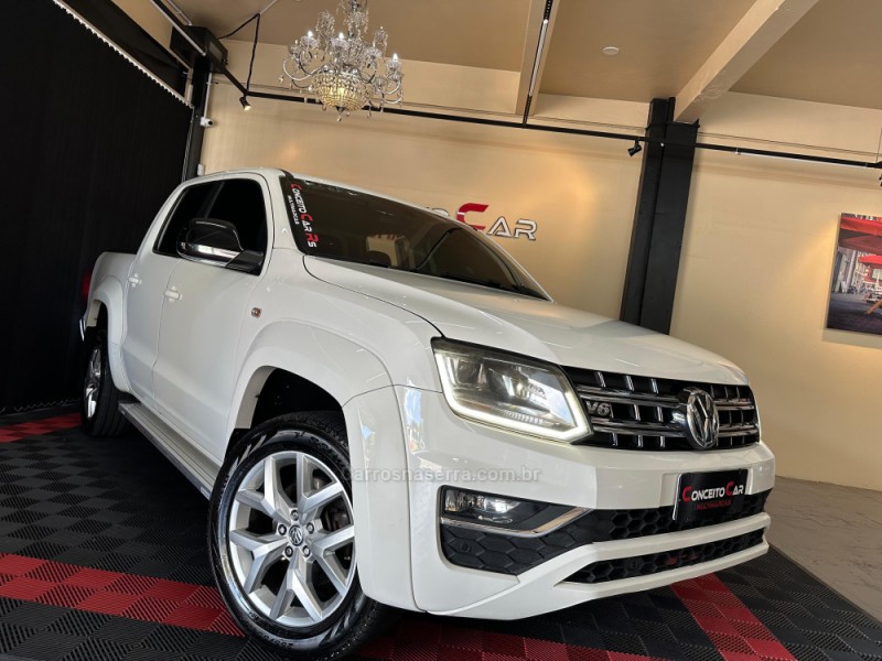 AMAROK 3.0 V6 TDI HIGHLINE CD DIESEL 4MOTION AUTOMÁTICO