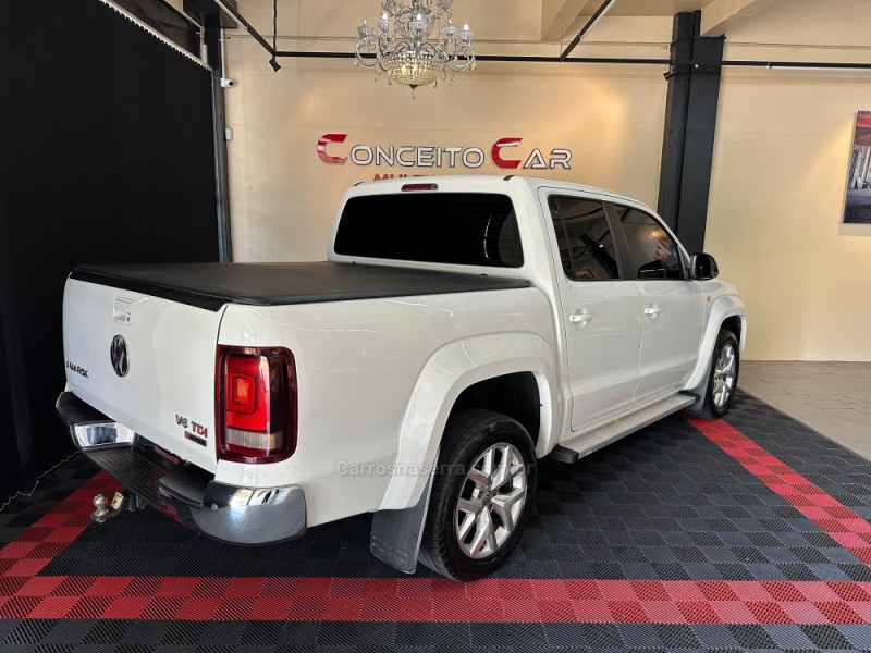 AMAROK 3.0 V6 TDI HIGHLINE CD DIESEL 4MOTION AUTOMÁTICO - 2018 - NOVO HAMBURGO