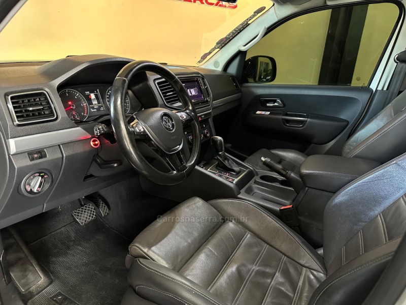 AMAROK 3.0 V6 TDI HIGHLINE CD DIESEL 4MOTION AUTOMÁTICO - 2018 - NOVO HAMBURGO