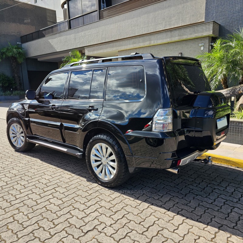 PAJERO FULL 3.2 HPE 4X4 16V TURBO INTERCOOLER DIESEL 4P AUTOMÁTICO - 2016 - BENTO GONçALVES