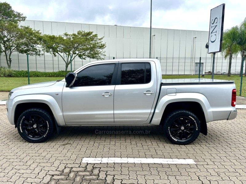 AMAROK 2.0 HIGHLINE 4X4 CD 16V TURBO INTERCOOLER DIESEL 4P AUTOMÁTICO - 2016 - ESTâNCIA VELHA