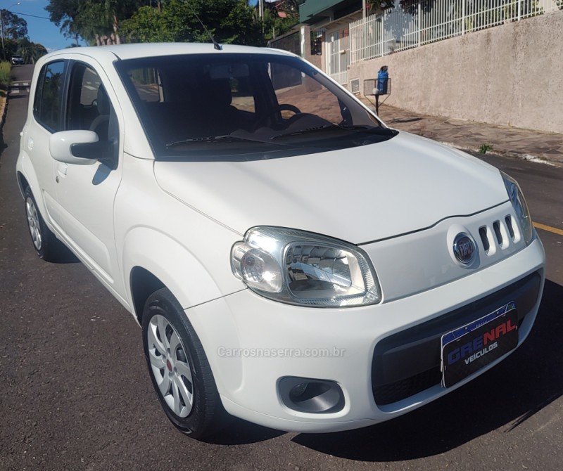 UNO 1.0 EVO VIVACE 8V FLEX 4P MANUAL - 2012 - CAMPO BOM