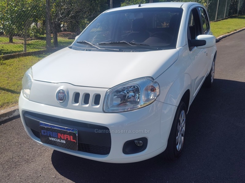 UNO 1.0 EVO VIVACE 8V FLEX 4P MANUAL - 2012 - CAMPO BOM