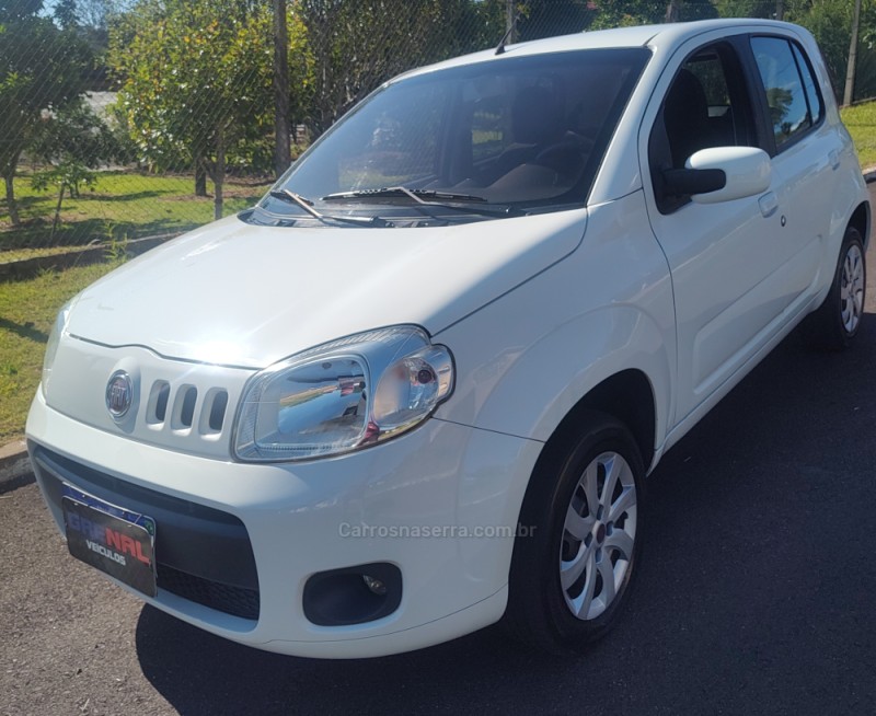 UNO 1.0 EVO VIVACE 8V FLEX 4P MANUAL - 2012 - CAMPO BOM