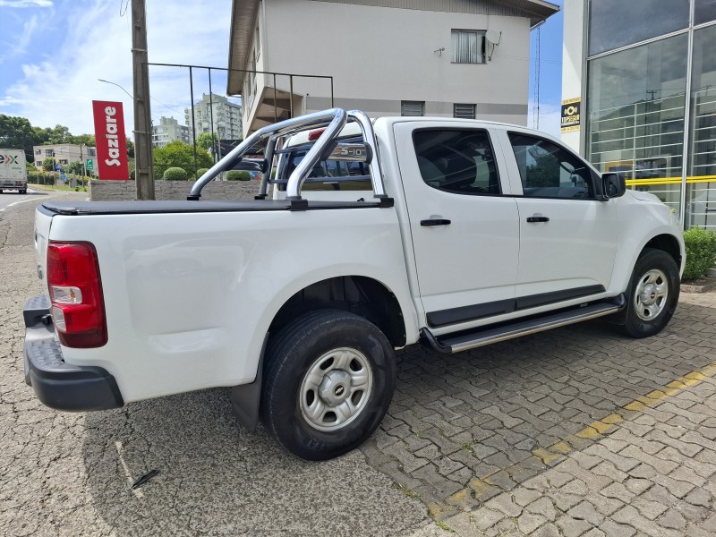 S10 2.4 LS 4X2 CD 8V FLEX 4P MANUAL - 2013 - FARROUPILHA