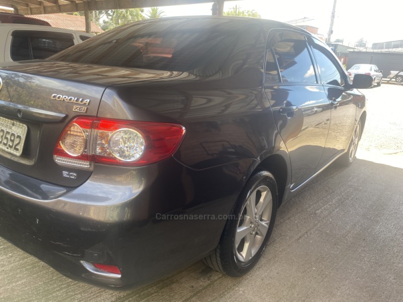 COROLLA 2.0 XEI 16V FLEX 4P AUTOMÁTICO - 2013 - CAXIAS DO SUL