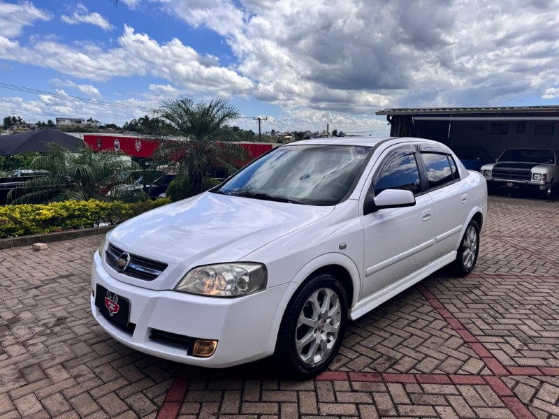 ASTRA 2.0 MPFI ADVANTAGE 8V FLEX 4P MANUAL - 2011 - TEUTôNIA