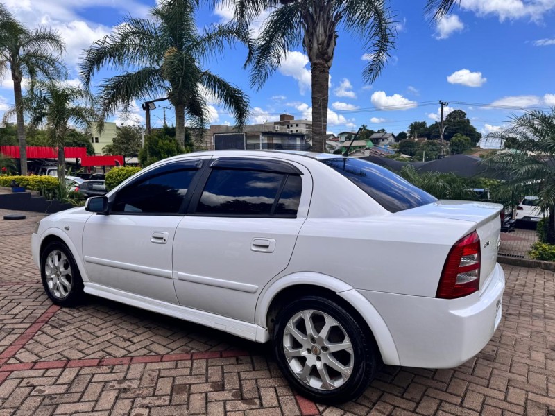 ASTRA 2.0 MPFI ADVANTAGE 8V FLEX 4P MANUAL - 2011 - TEUTôNIA