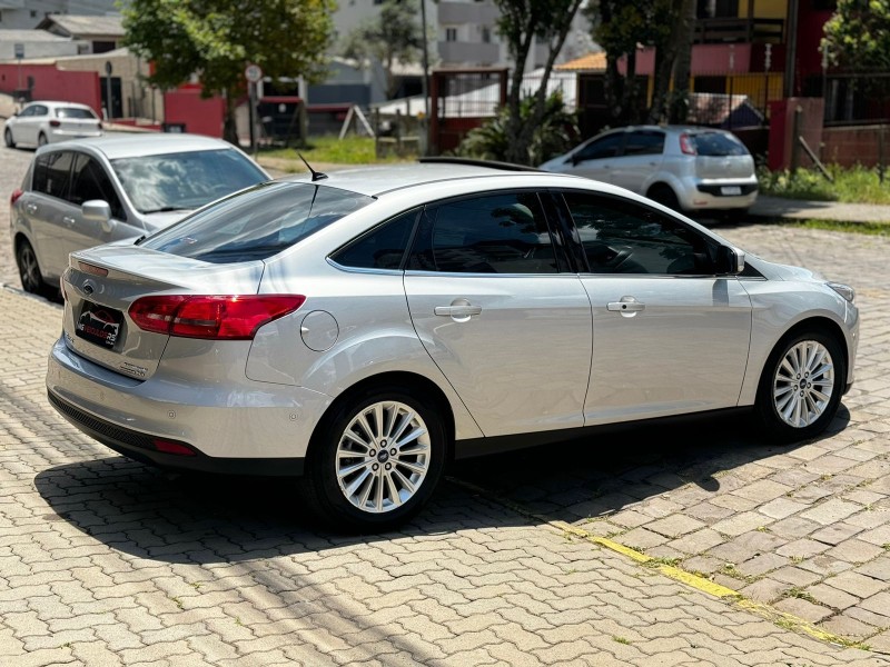 FOCUS 2.0 TITANIUM PLUS SEDAN 16V FLEX 4P AUTOMÁTICO - 2016 - CAXIAS DO SUL