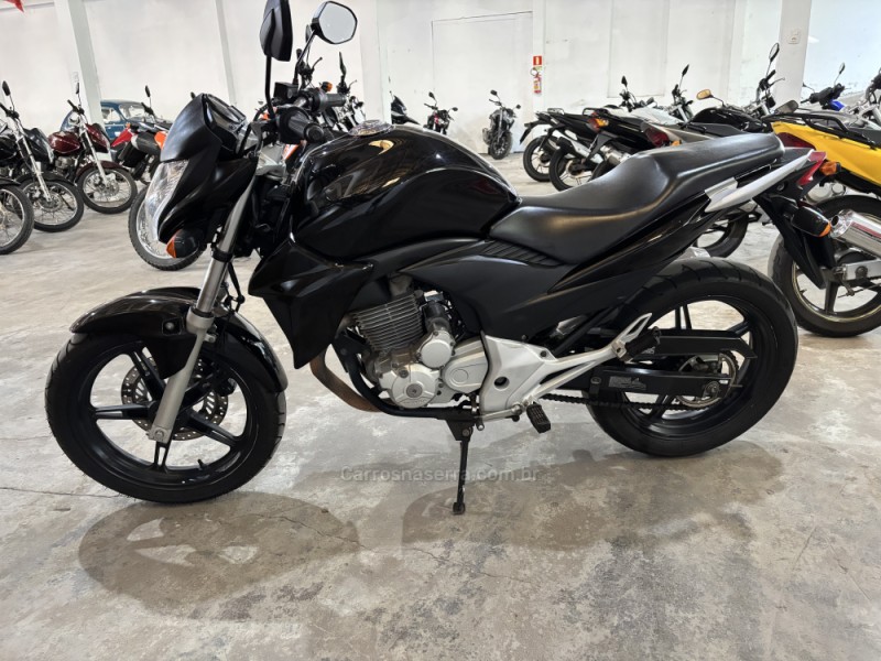 CB 300R  - 2011 - BENTO GONçALVES