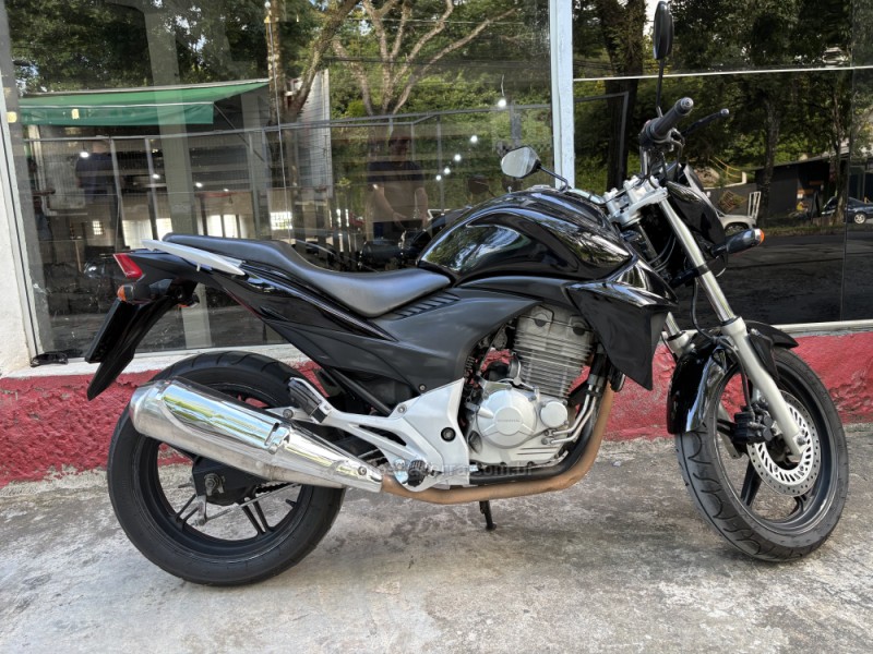 CB 300R  - 2011 - BENTO GONçALVES