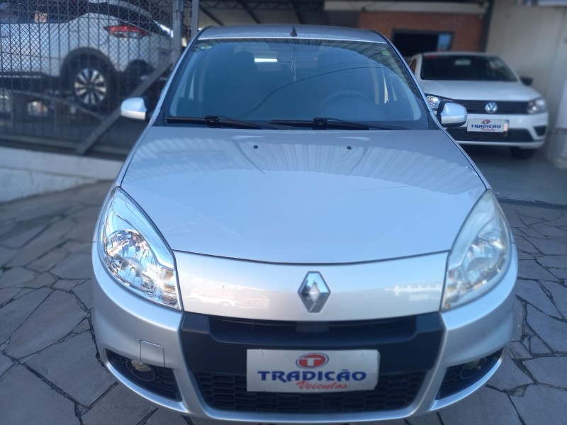 SANDERO 1.0 EXPRESSION 16V FLEX 4P MANUAL - 2013 - CAXIAS DO SUL