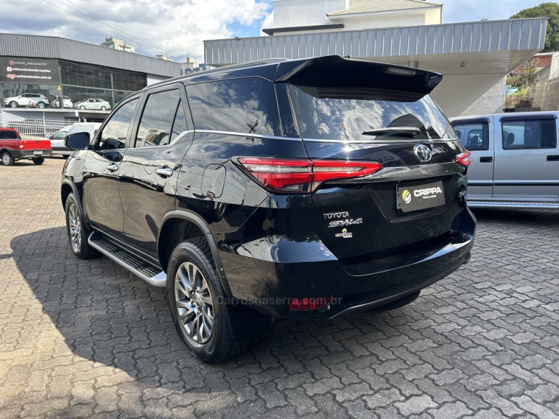 HILUX SW4 2.8 SRX 4X4 7 LUGARES 16V TURBO INTERCOOLER DIESEL 4P AUTOMÁTICO - 2022 - FARROUPILHA