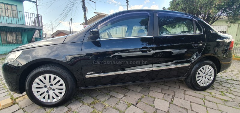 VOYAGE 1.0 MI TRENDLINE 8V FLEX 4P MANUAL - 2011 - CAXIAS DO SUL