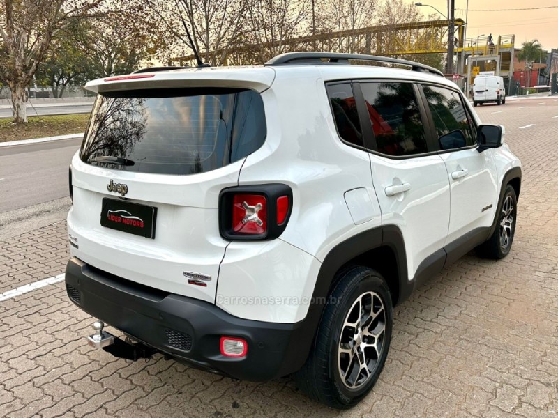 RENEGADE 2.0 16V TURBO DIESEL LONGITUDE 4P 4X4 AUTOMÁTICO - 2016 - ESTâNCIA VELHA