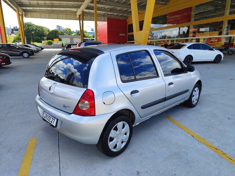 CLIO 1.0 AUTHENTIQUE 16V FLEX 4P MANUAL - 2011 - FARROUPILHA