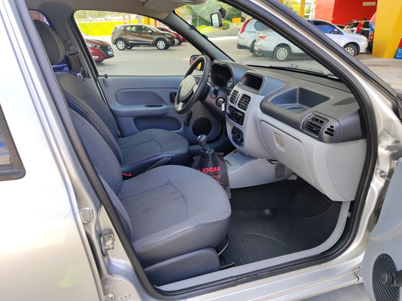 CLIO 1.0 AUTHENTIQUE 16V FLEX 4P MANUAL - 2011 - FARROUPILHA