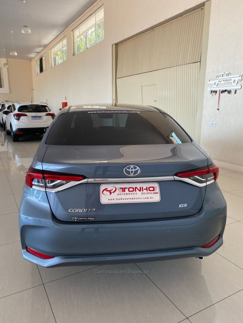 COROLLA 1.8 XEI 16V GASOLINA 4P AUTOMÁTICO - 2024 - LAJEADO