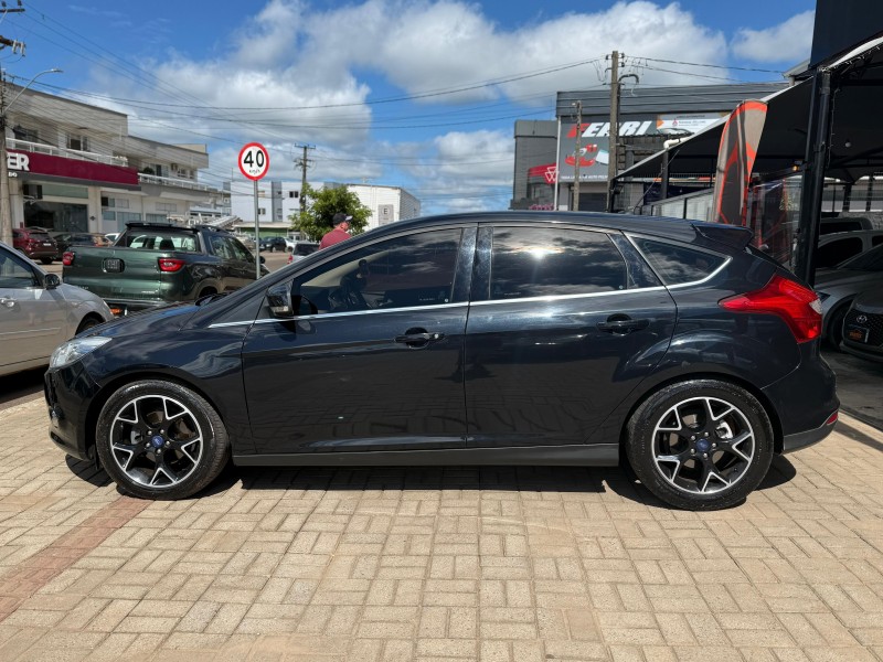FOCUS 2.0 TITANIUM 16V FLEX 4P AUTOMÁTICO - 2015 - LAGOA VERMELHA
