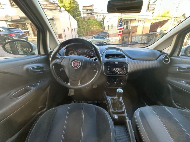 PUNTO 1.8 SPORTING 16V FLEX 4P MANUAL - 2014 - CAXIAS DO SUL