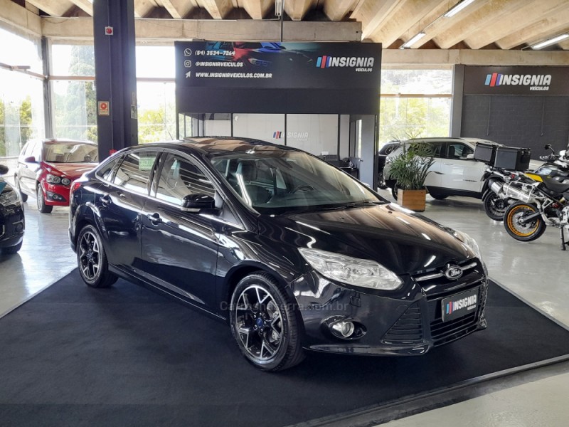 FOCUS 2.0 TITANIUM PLUS SEDAN 16V FLEX 4P AUTOMÁTICO - 2015 - CAXIAS DO SUL