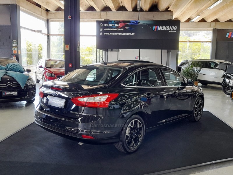 FOCUS 2.0 TITANIUM PLUS SEDAN 16V FLEX 4P AUTOMÁTICO - 2015 - CAXIAS DO SUL