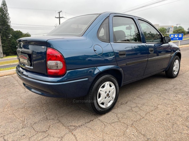 CORSA 1.6 MPFI CLASSIC SEDAN 8V GASOLINA 4P MANUAL - 2003 - DOIS IRMãOS