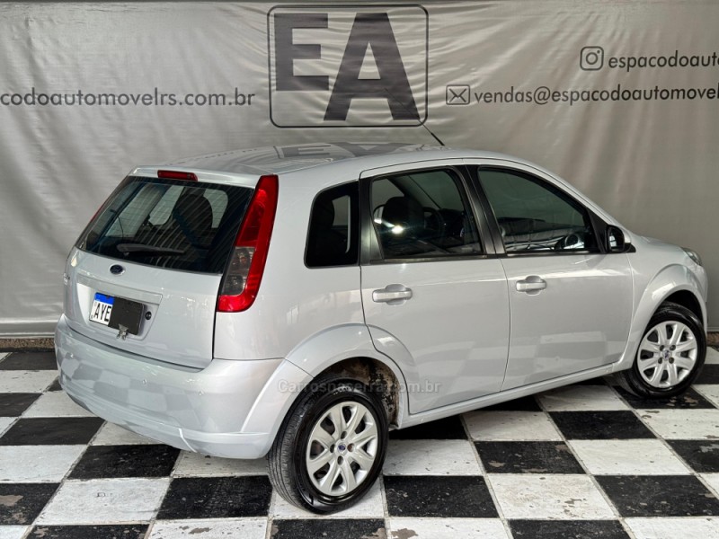 FIESTA 1.0 ROCAM SE 8V FLEX 4P MANUAL - 2014 - NOVA PRATA