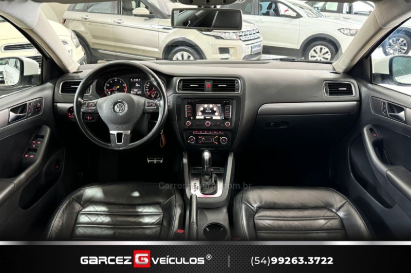 JETTA 2.0 TSI HIGHLINE 200CV GASOLINA 4P TIPTRONIC - 2012 - BENTO GONçALVES