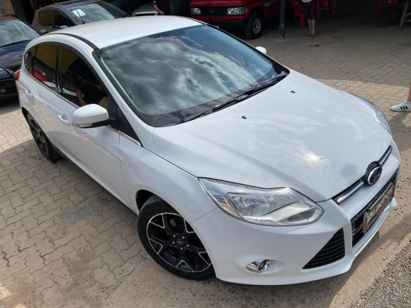 FOCUS 2.0 TITANIUM PLUS HATCH 16V FLEX 4P AUTO