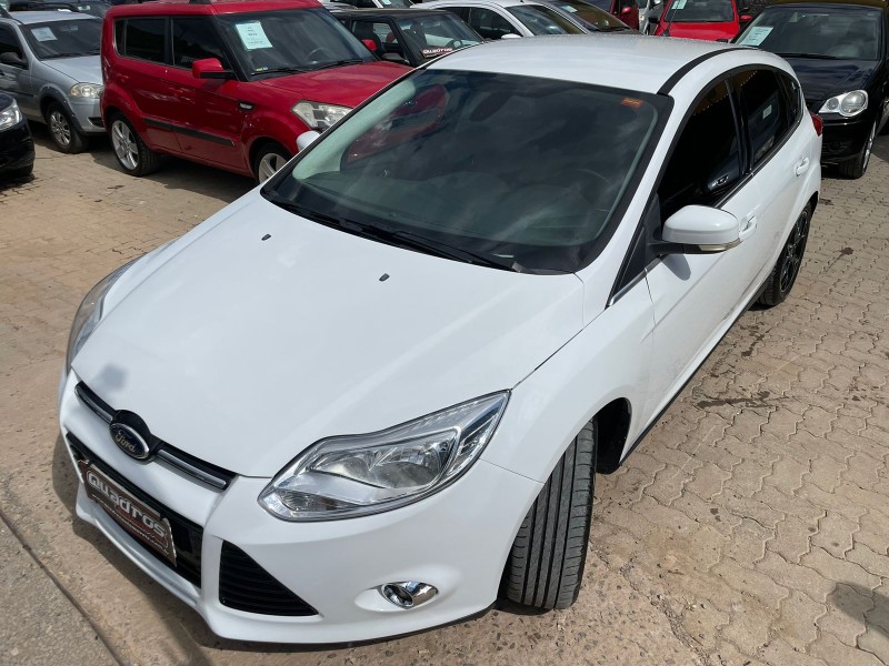 FOCUS 2.0 TITANIUM PLUS HATCH 16V FLEX 4P AUTO - 2015 - CAXIAS DO SUL