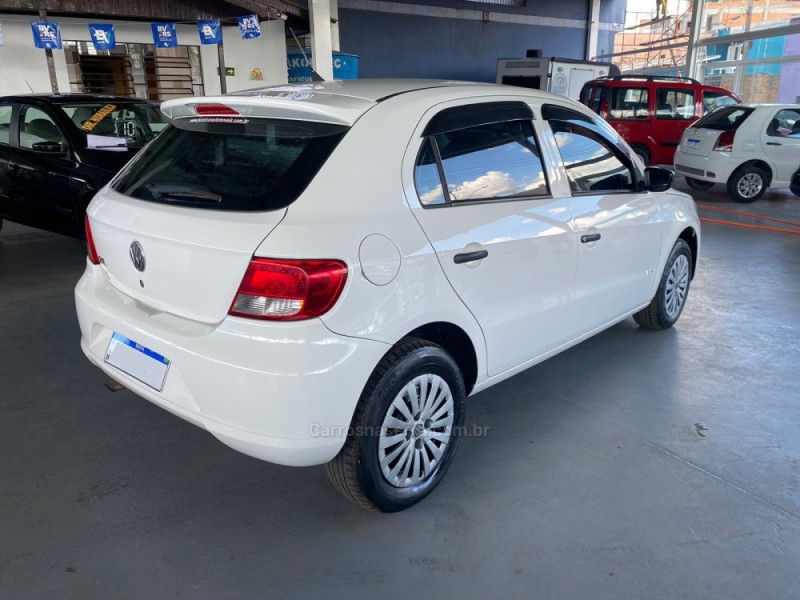 GOL 1.0 MI 8V FLEX 4P MANUAL G.V - 2011 - VACARIA