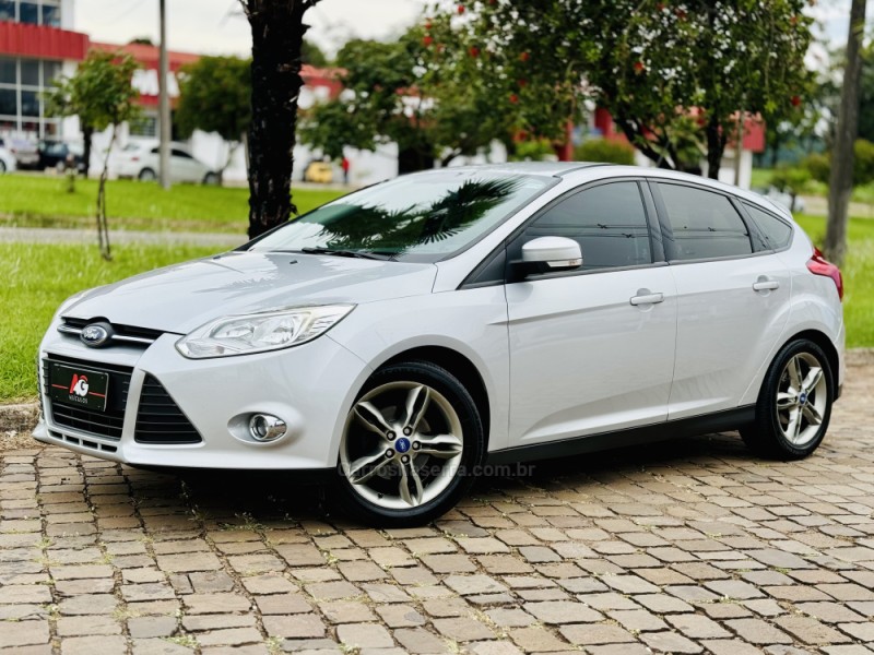 FOCUS 2.0 SE 16V FLEX 4P AUTOMÁTICO