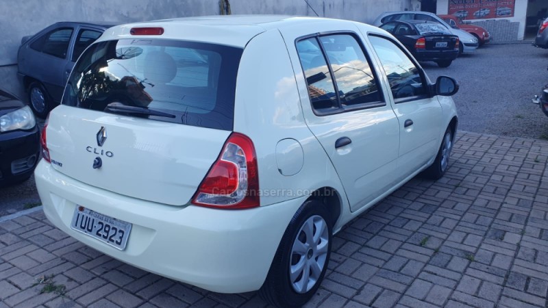 CLIO 1.0 CAMPUS 16V FLEX 4P MANUAL - 2014 - CAXIAS DO SUL