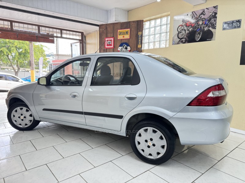 PRISMA 1.4 MPFI MAXX 8V FLEX 4P MANUAL - 2009 - CAXIAS DO SUL