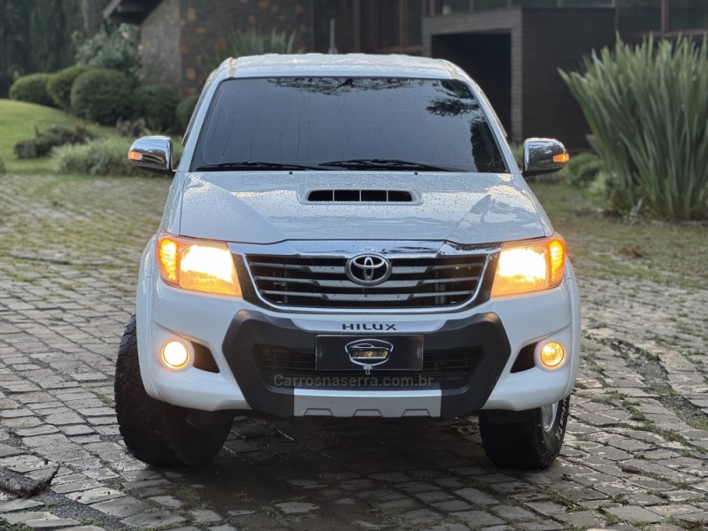 HILUX 3.0 SRV 4X4 CD 16V TURBO INTERCOOLER DIESEL 4P AUTOMÁTICO - 2014 - GRAMADO