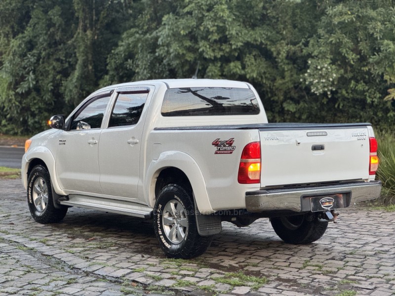 HILUX 3.0 SRV 4X4 CD 16V TURBO INTERCOOLER DIESEL 4P AUTOMÁTICO - 2014 - GRAMADO