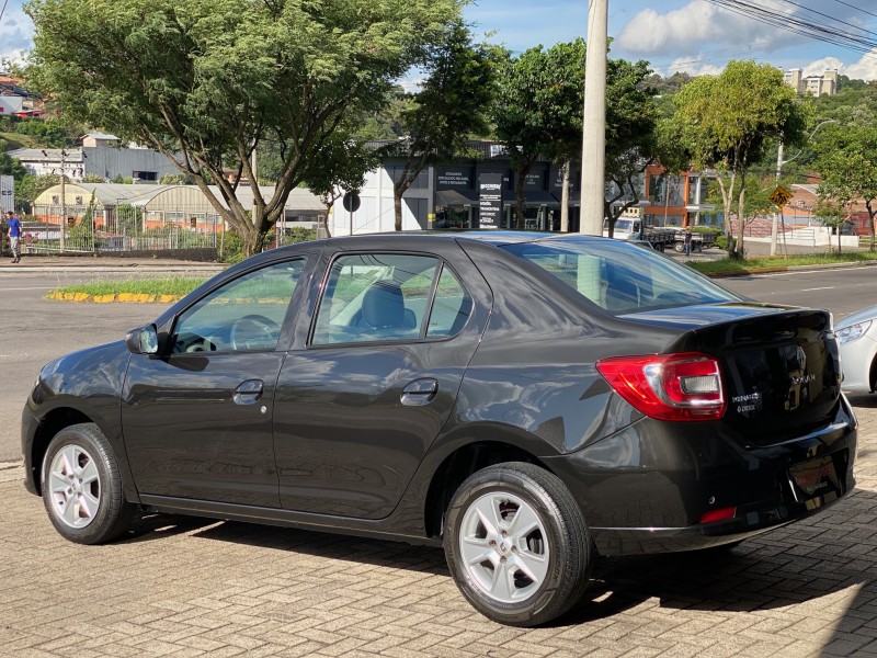 LOGAN 1.6 DYNAMIQUE 8V FLEX 4P MANUAL - 2014 - CAXIAS DO SUL