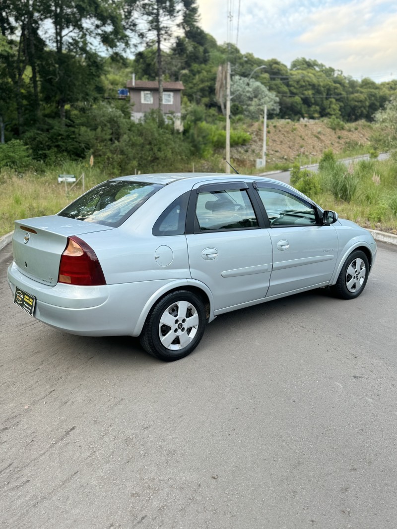 CORSA 1.4 MPFI PREMIUM SEDAN 8V FLEX 4P MANUAL - 2010 - BENTO GONçALVES