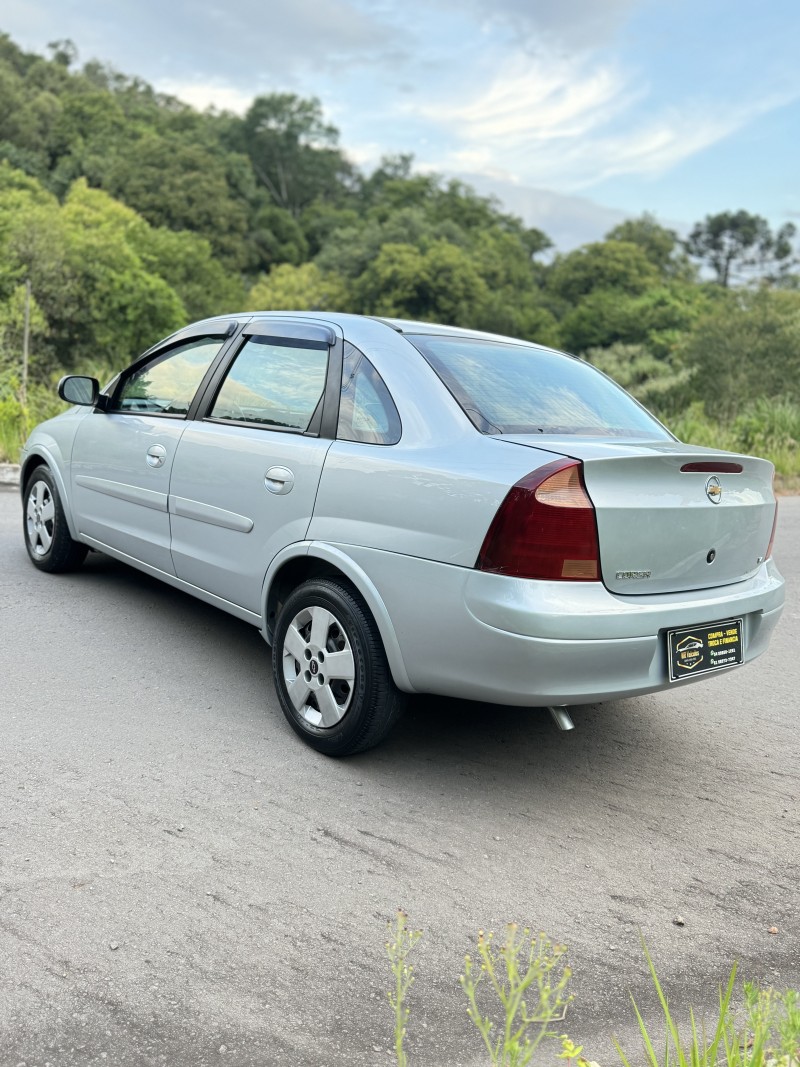 CORSA 1.4 MPFI PREMIUM SEDAN 8V FLEX 4P MANUAL - 2010 - BENTO GONçALVES