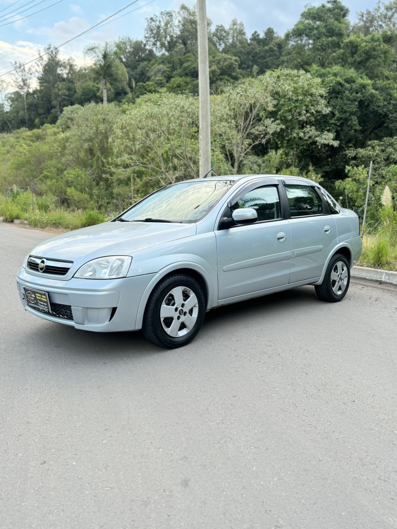 CORSA 1.4 MPFI PREMIUM SEDAN 8V FLEX 4P MANUAL - 2010 - BENTO GONçALVES