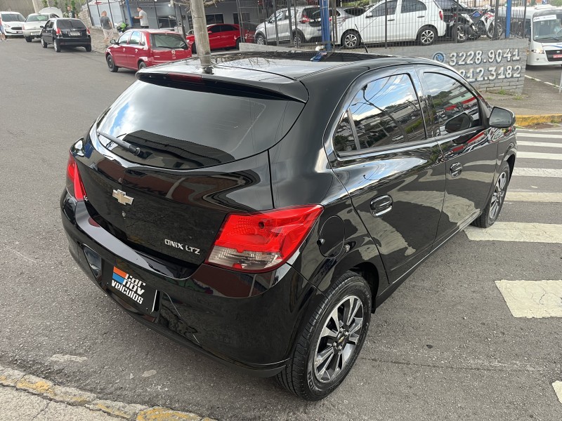 ONIX 1.4 MPFI LTZ 8V FLEX 4P MANUAL - 2015 - CAXIAS DO SUL