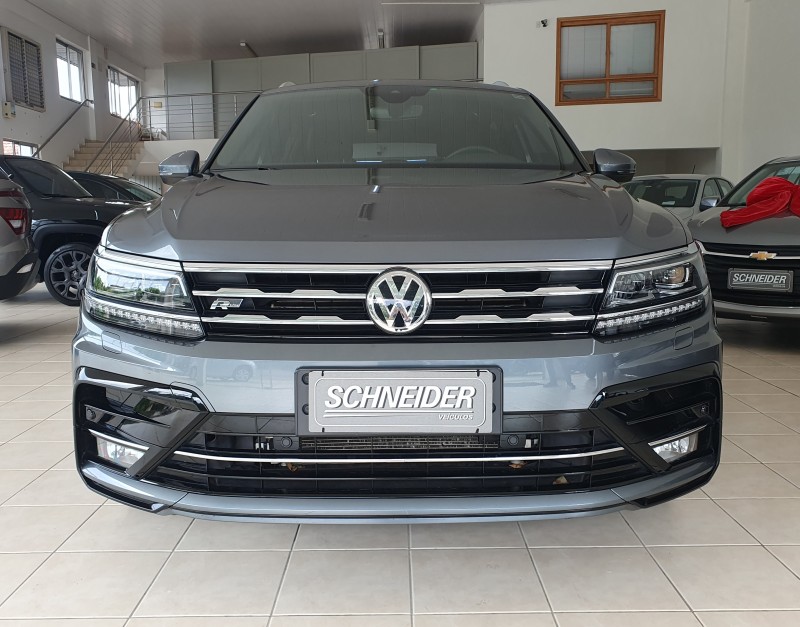 TIGUAN 2.0 ALLSPACE R-LINE 350 TSI 4X4 GASOLINA 4P - 2021 - NOVA PETRóPOLIS