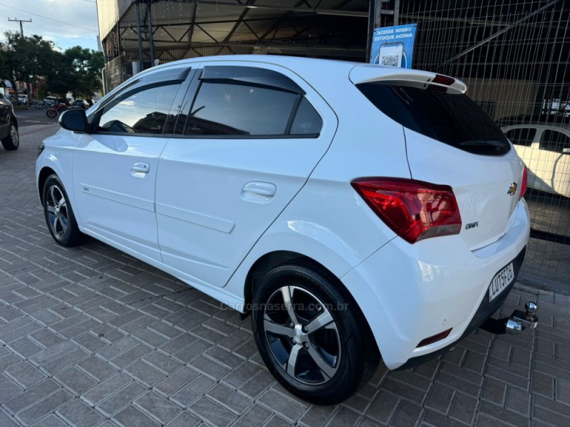 ONIX 1.4 MPFI LTZ 8V FLEX 4P AUTOMÁTICO - 2019 - TAPEJARA