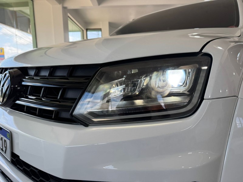 AMAROK 2.0 HIGHLINE 4X4 CD 16V TURBO INTERCOOLER DIESEL 4P AUTOMÁTICO - 2018 - CAXIAS DO SUL