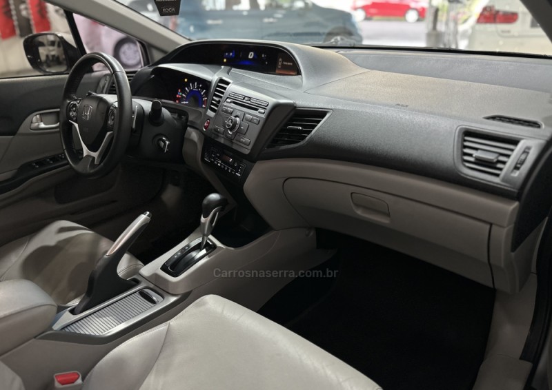 CIVIC 2.0 LXR 16V FLEX 4P AUTOMÁTICO - 2016 - NOVO HAMBURGO